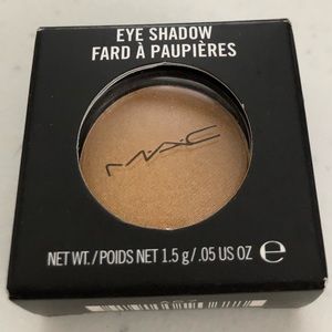 Mac Cosmetics eyeshadow palette - Goldmine Frost